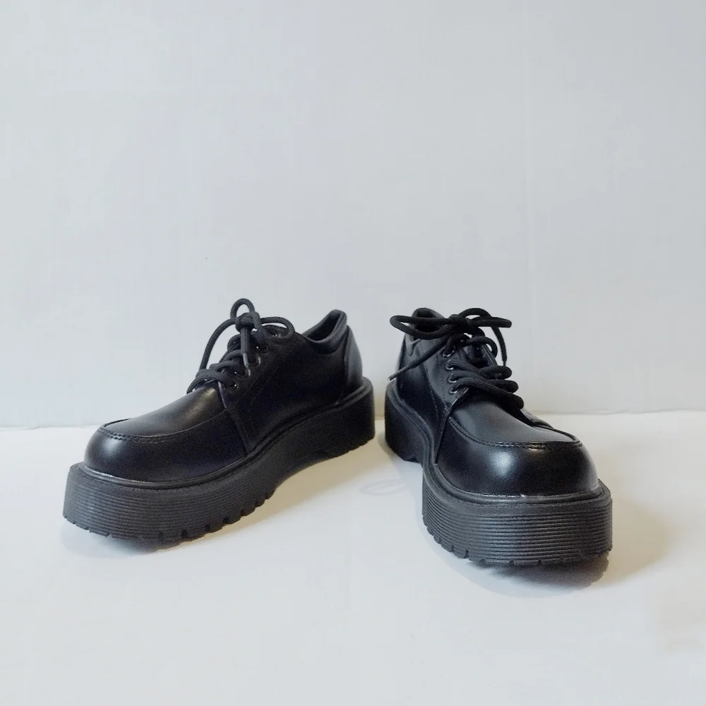 Black Platform Lace-Up Oxford Shoes